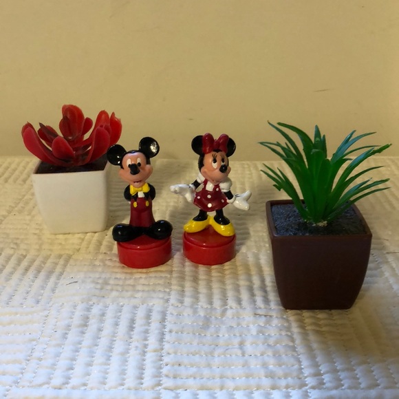 Mickey and Minnie figurine - Picture 1 of 4